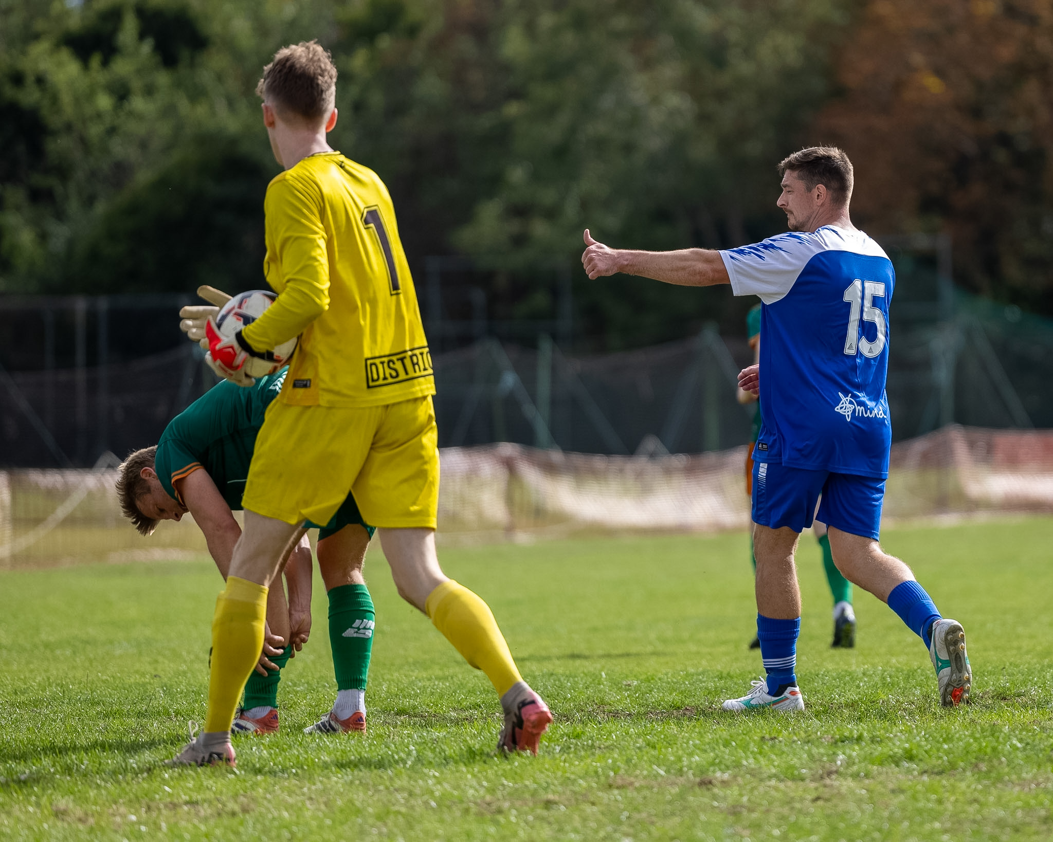 Match action from Worcester Park's 1-1 draw with FC Battersea Ironsides at Skinners Field, 12 September 2026 — photo 5 of 35