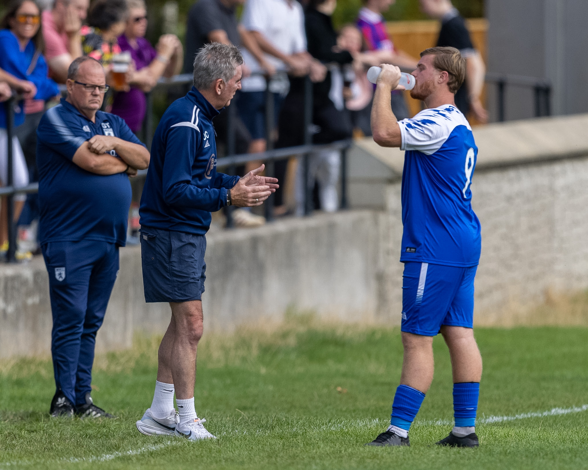 Match action from Worcester Park's 1-1 draw with FC Battersea Ironsides at Skinners Field, 12 September 2026 — photo 17 of 35