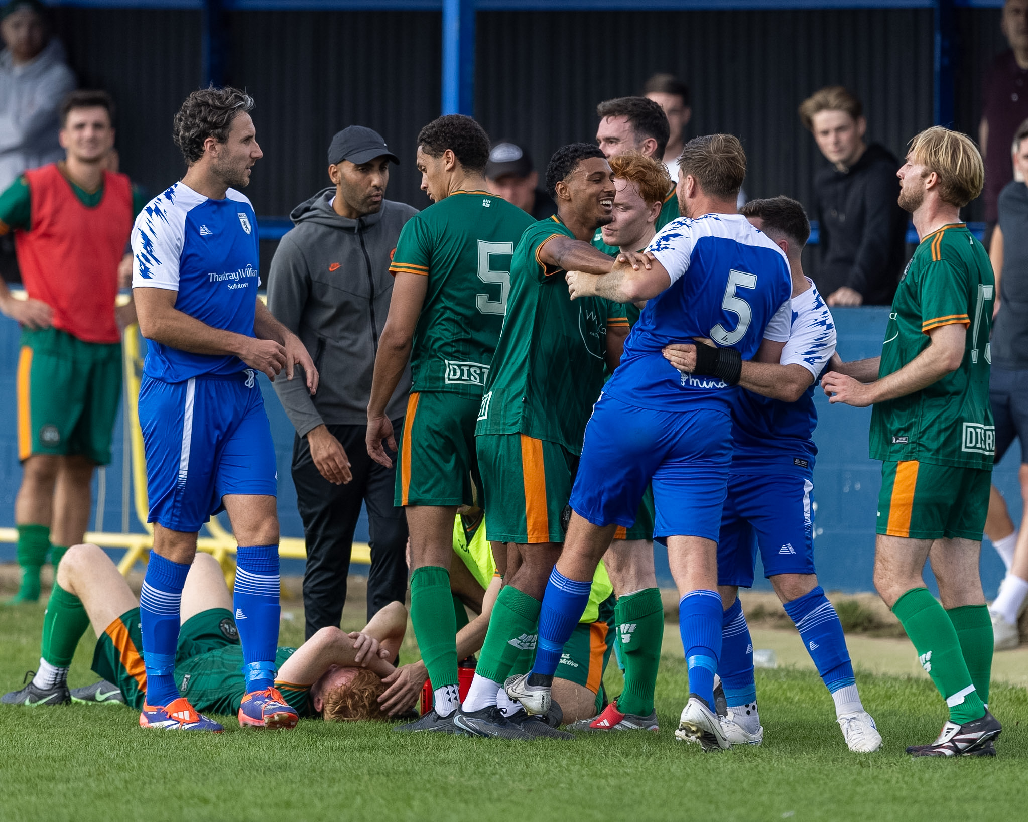 Match action from Worcester Park's 1-1 draw with FC Battersea Ironsides at Skinners Field, 12 September 2026 — photo 24 of 35