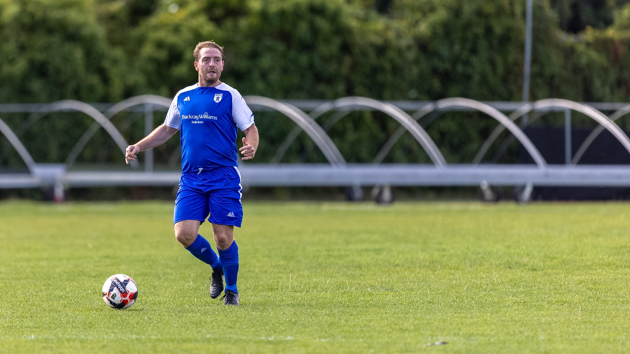 Match action from Worcester Park's 1-1 draw with FC Battersea Ironsides at Skinners Field, 12 September 2026 — photo 28 of 35