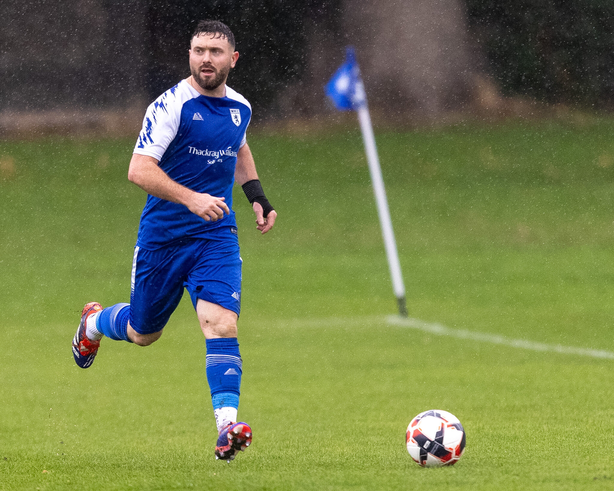 Match action from Worcester Park v London Hibernian at Skinners Field, 24 October 2026 — photo 11 of 36